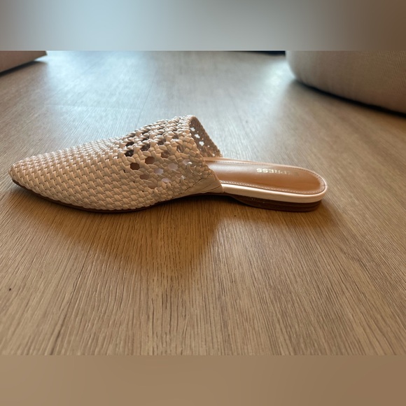 NWT Express Mules | Women’s Size 9 | White | Work Shoes - Picture 8 of 11